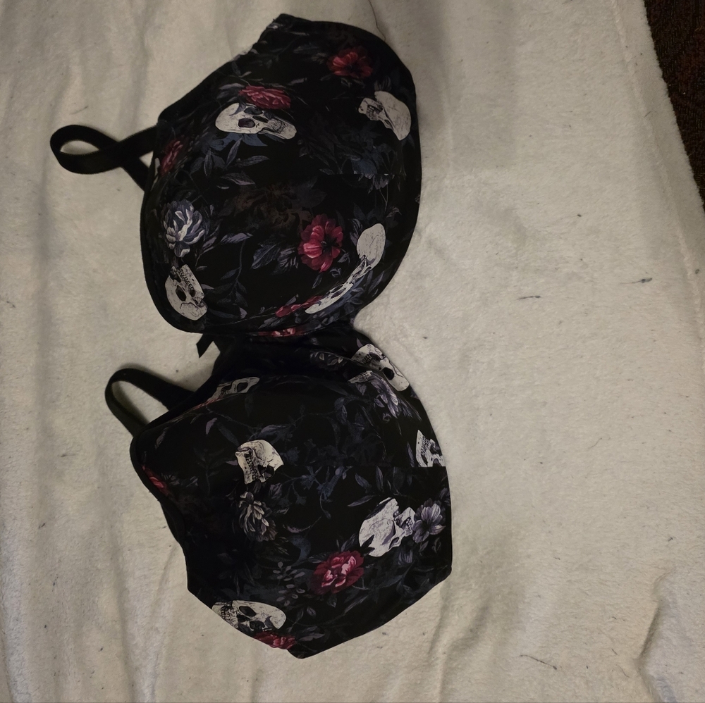 Floral Bra With Skulls